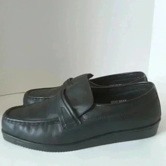 Florsheim Black slip-on leather shoes size 10EEE main image 4
